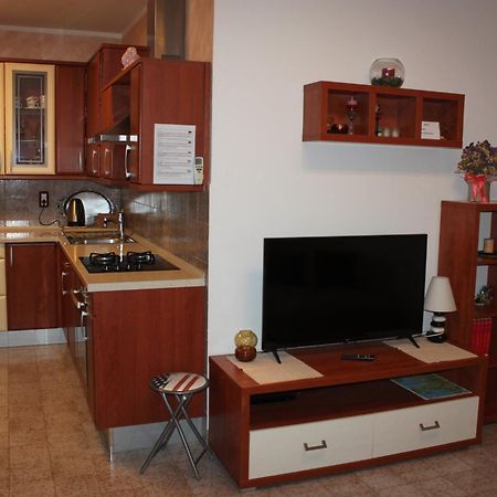 Ferienwohnung Lori Pula Exterior foto